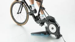 Home Trainer Tacx Flux 2 Smart T2980 + Cadeaux -vélos Soldes Magasin home trainer tacx flux 2 smart t2980 p image 92364 grande